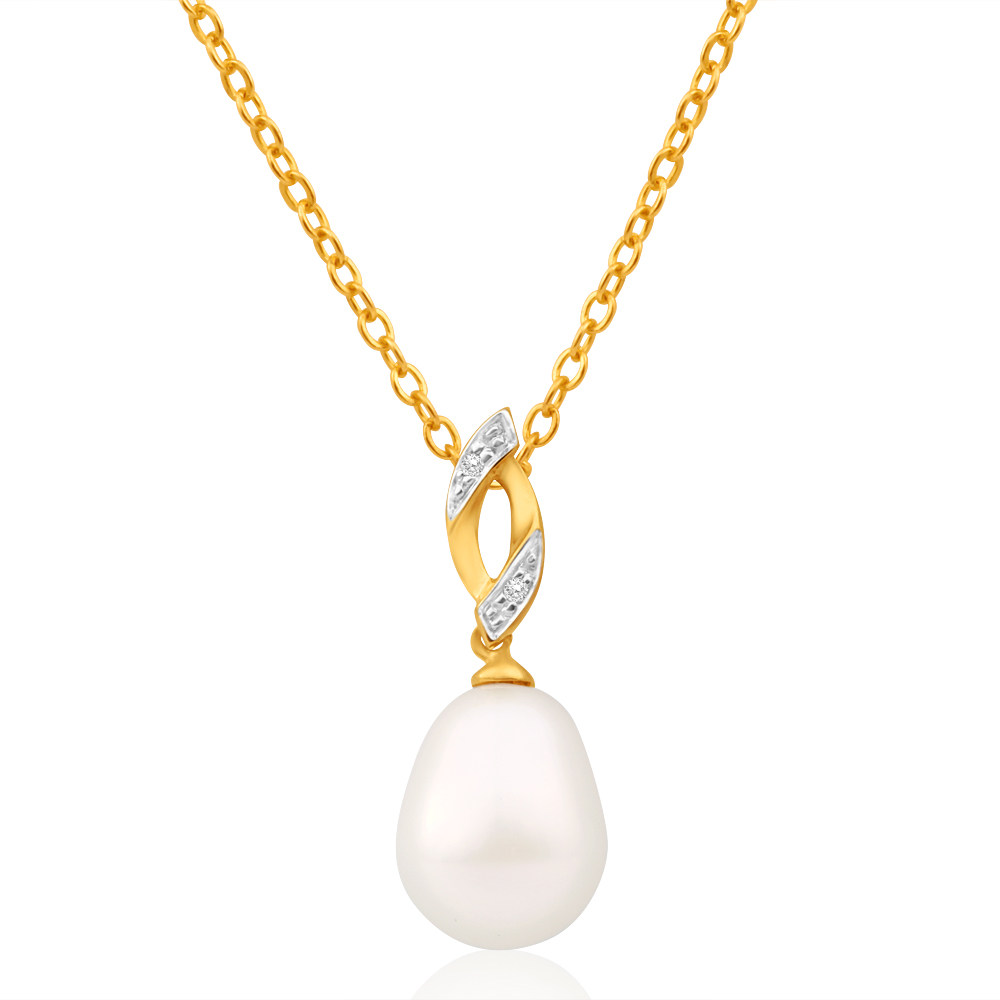 9ct Alluring Yellow Gold Freshwater Pearl and Diamond Pendant