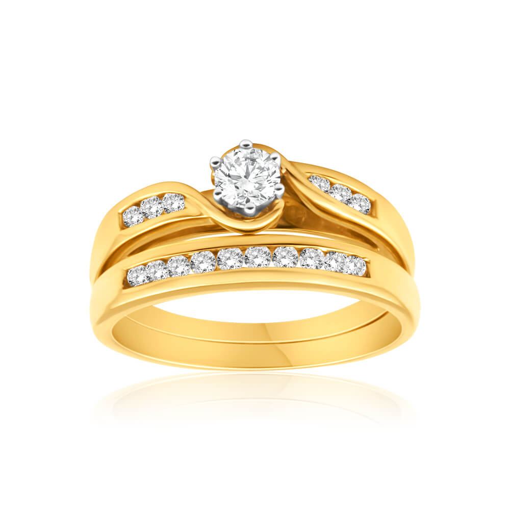 9ct Yellow Gold 2 Ring Bridal Set With 16 Diamonds Totalling 0.5 Carats