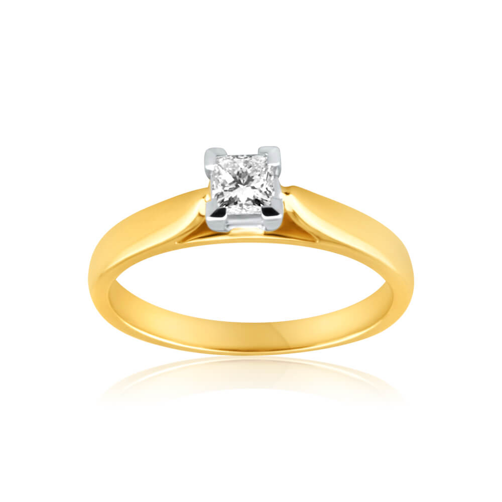 18ct Yellow Gold Solitaire Ring With 0.3 Carat Diamond