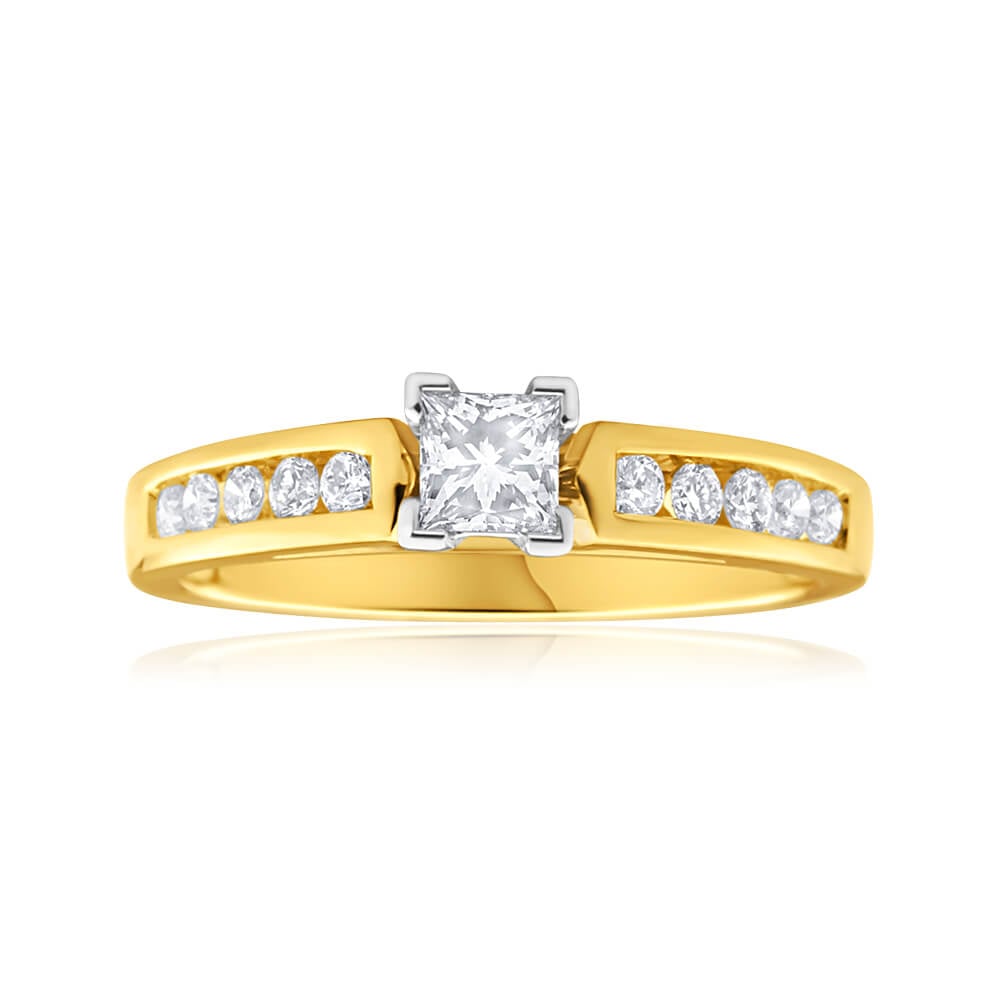 9ct Yellow Gold & White Gold Ring With 0.5 Carats Of Diamonds