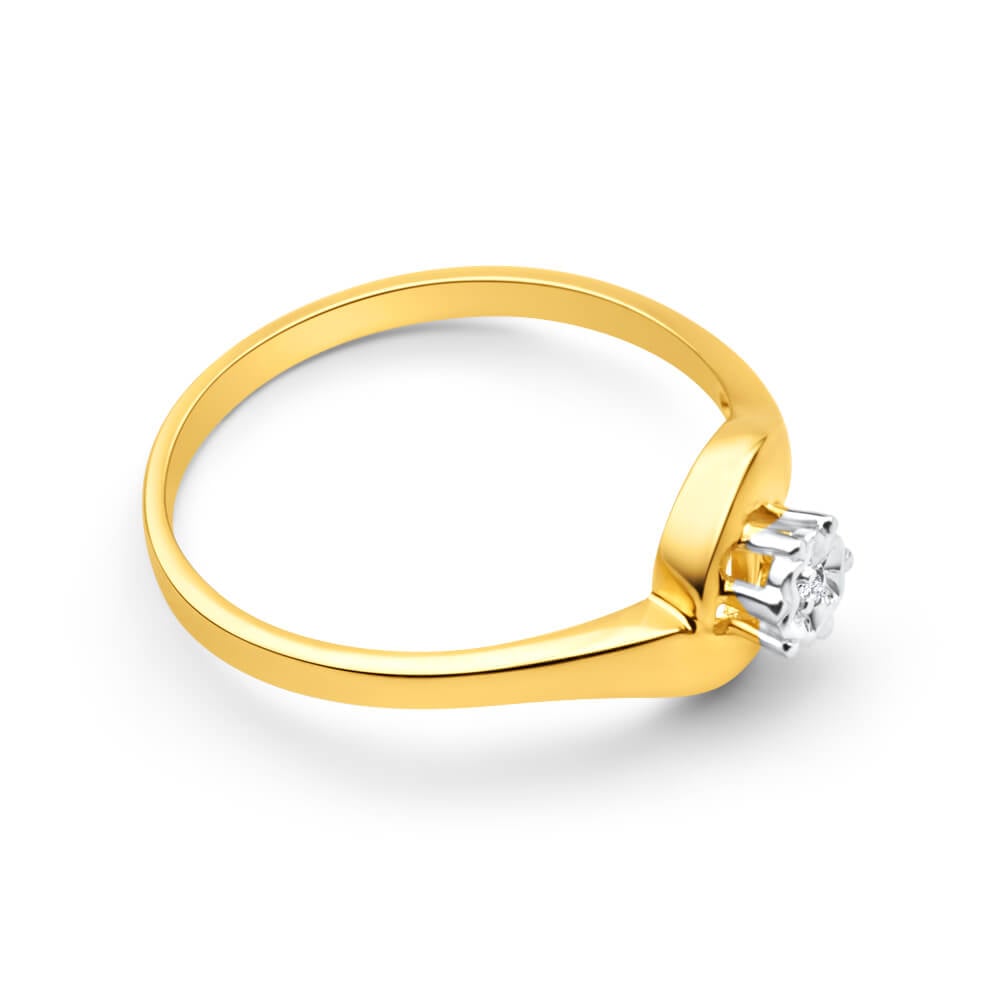 9ct Yellow Gold Solitaire Ring With Illusion Set Diamond