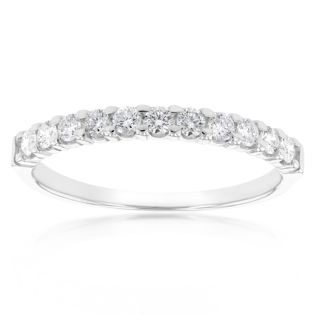 18ct White Gold 'Eden' Ring With 0.4 Carats Of Diamonds (25257413 ...