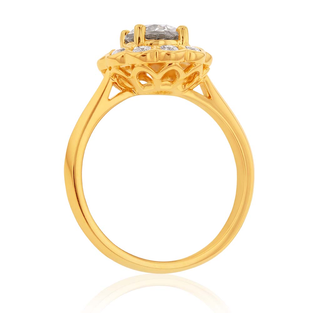 18ct Yellow Gold 1.40 Carat Diamond Flower Ring
