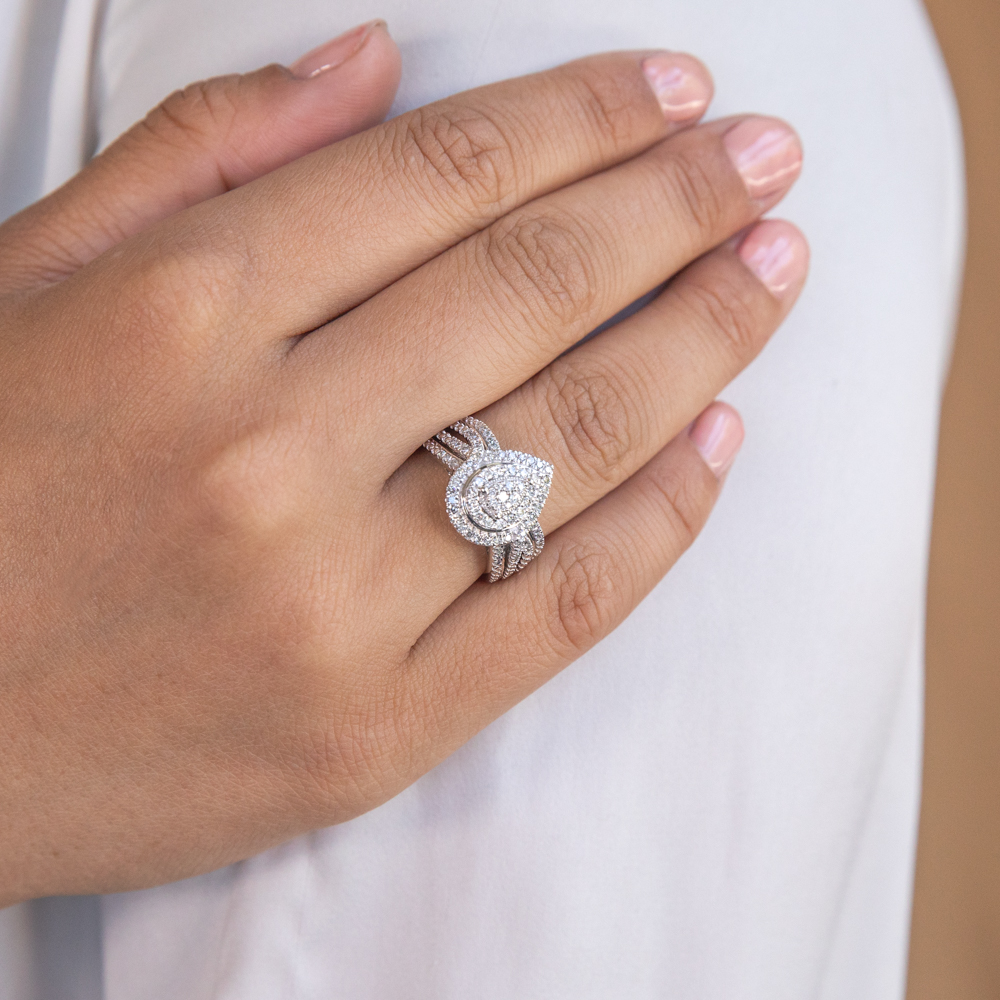 10 Carat White Gold 45PT Diamond Pear Shape Cluster Dress Ring