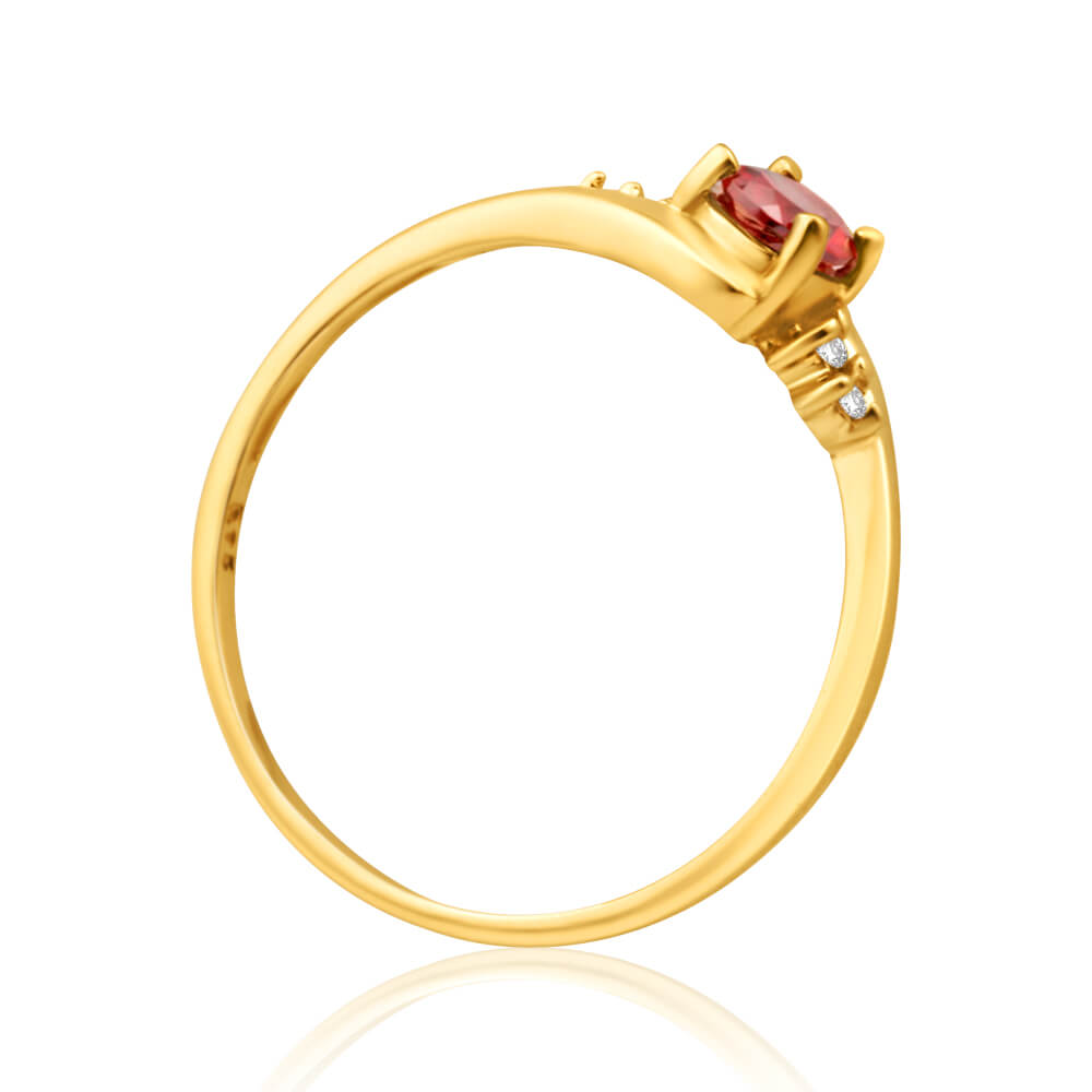9ct Yellow Gold Cubic Zirconia + Garnet Ring